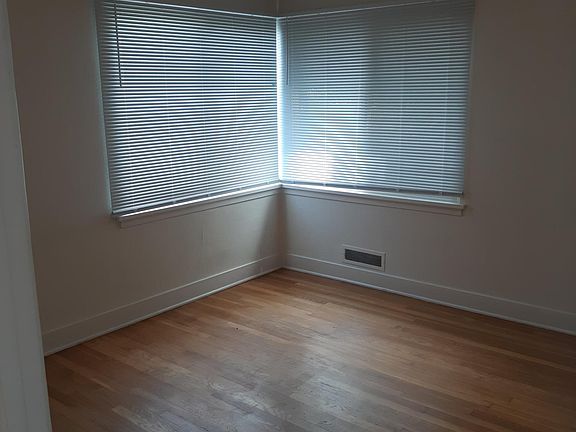 2nd image of 1324 W 5th Ave #2A