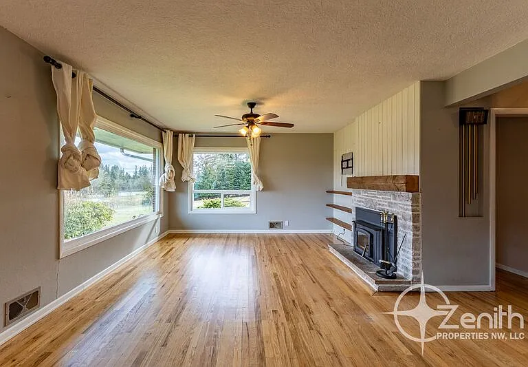 4508 NE 174th St — Photo 9