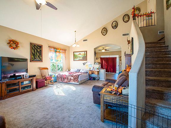 5th image of 1285 E Manor Dr