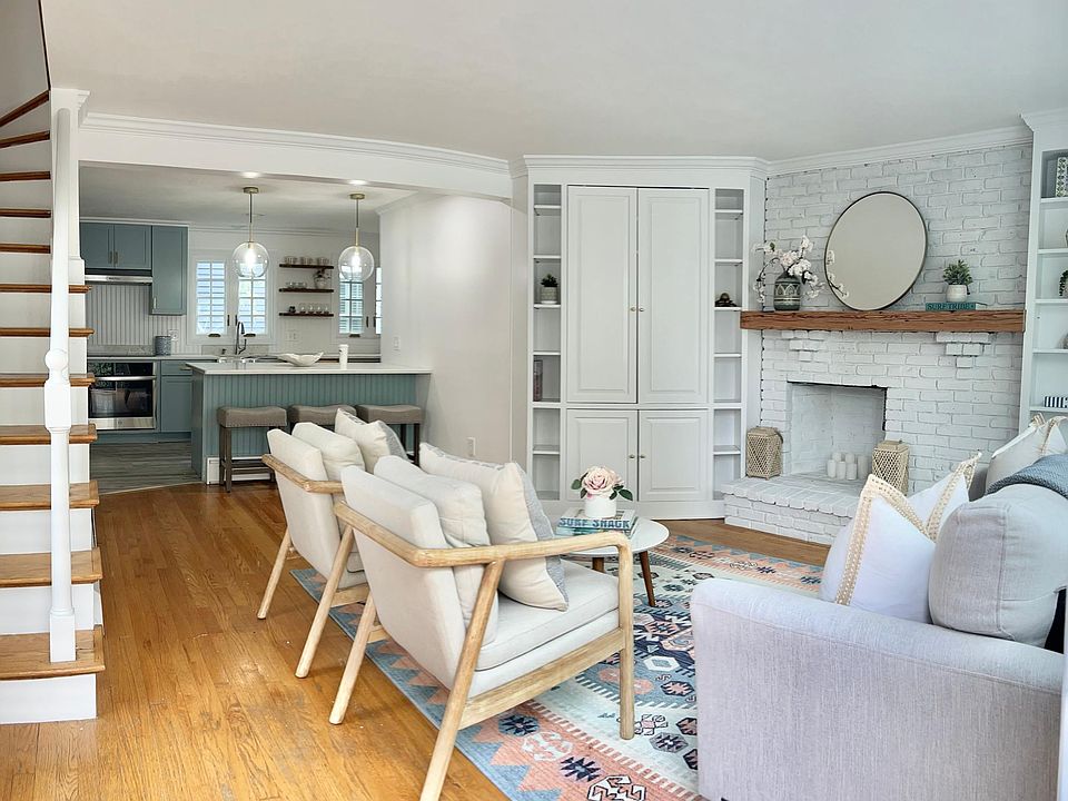 Open living room + kitchen