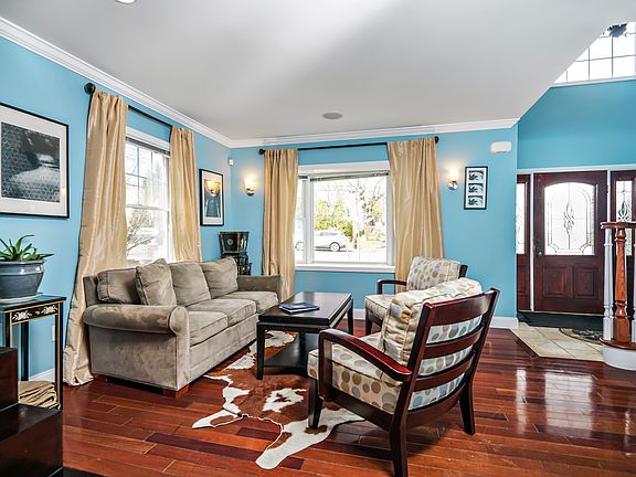 3rd image of 658 Valley Ave