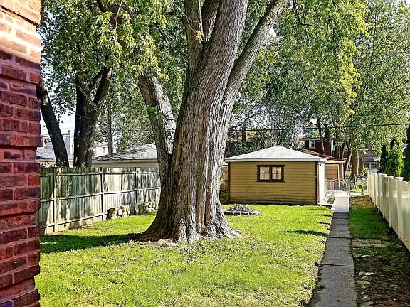 4th image of 3731 S 59th Ct