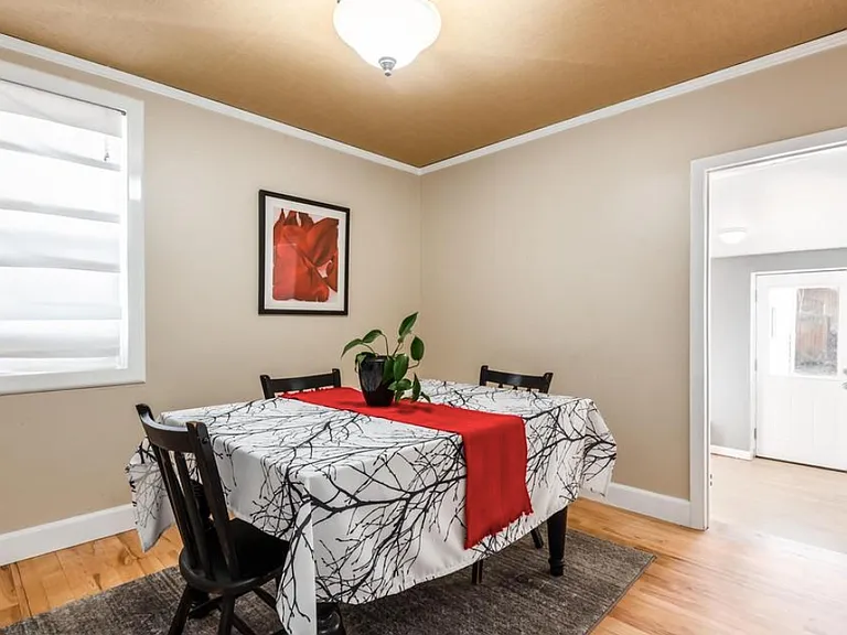 1629 S 1600 E — Photo 11