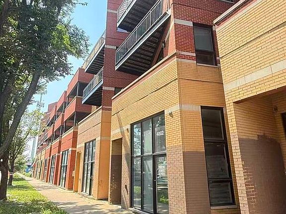 3rd image of 4002 S Western Ave APT 3