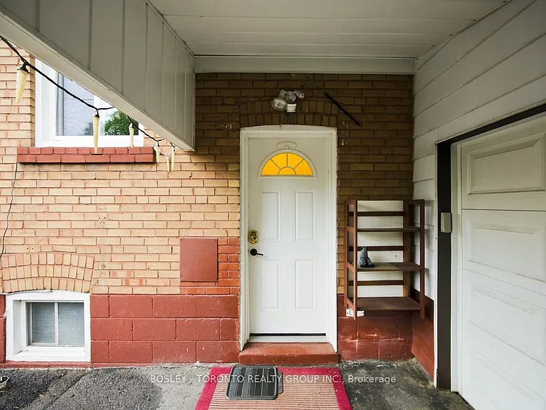 3 Timgren Dr #LOWER — Photo 2