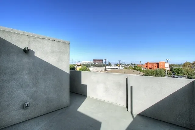 8621 Ramsgate Ave — Photo 10