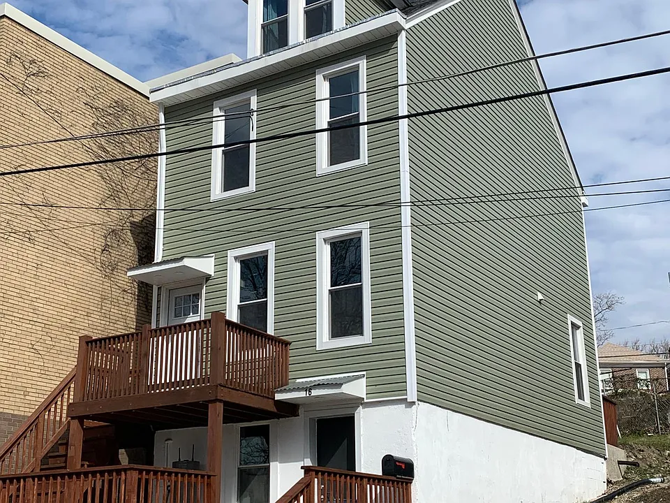 16 Ellers St
