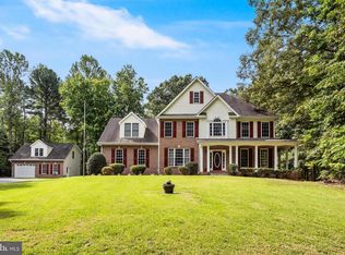 6830 Buckeye Dr, Hughesville, MD 20637