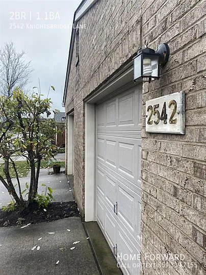 2542 Knightsbridge Ln — Photo 3