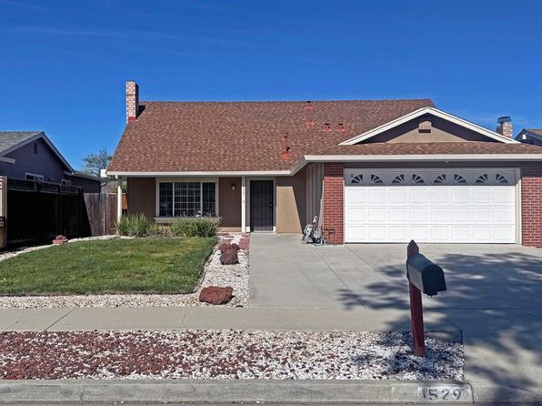 1529 Colt Way