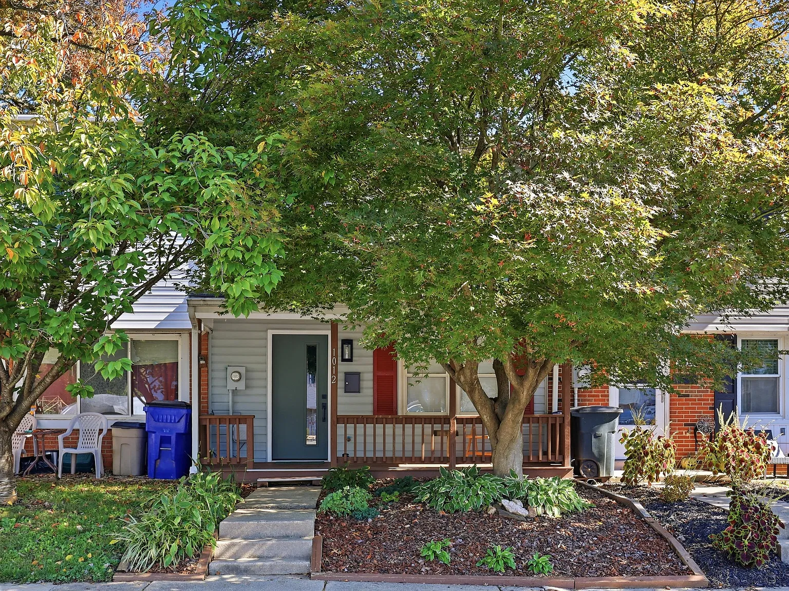 3 bed, 1.5 bath, 1224 sqft, $1,850 — Photo 1