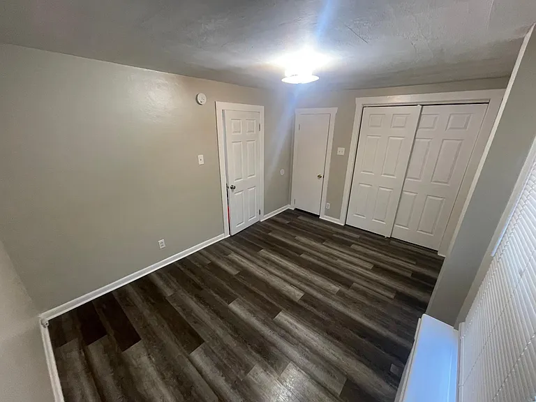 340 N Hook Rd #4 — Photo 9