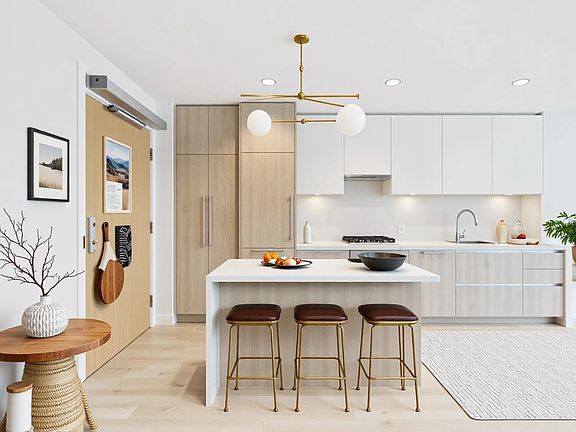 4th image of 6080 McKay Ave #1605