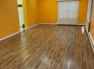 14 Beecher Ter #14B, Newton Center, MA 02459