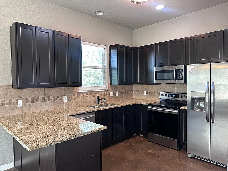 200 Mauna Kea Ln #A — Photo 5