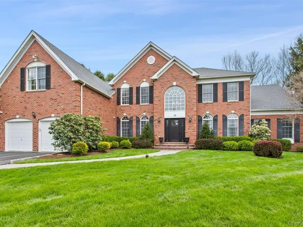 10 Kipps Court, Somers, NY 10589