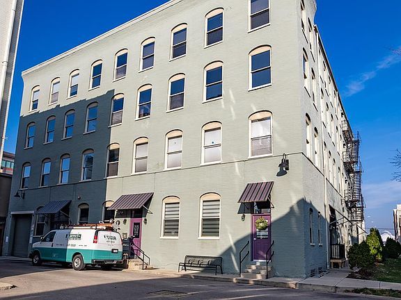 2nd image of 215 Ice Ave