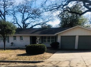 7248 Ellis Rd, Fort Worth, TX 76112
