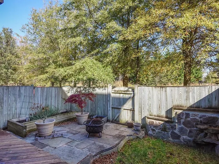 21682 Kings Crossing Ter — Photo 50