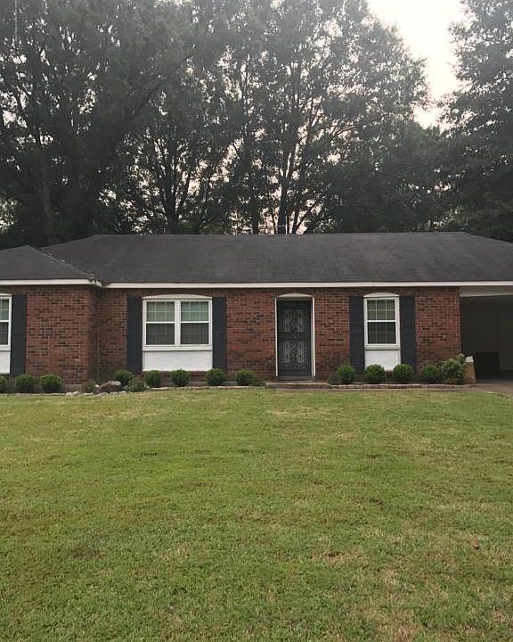 1st image of 8389 Chesterfield Dr