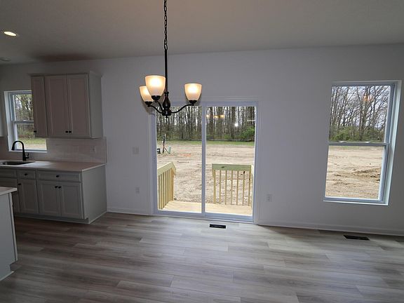 5th image of 5779 Shadowfair Ln