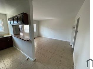 1070 Chestnut Ave APT 4, Long Beach, CA 90813