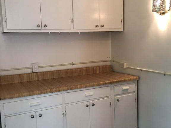 5th image of 129 E De Vargas St