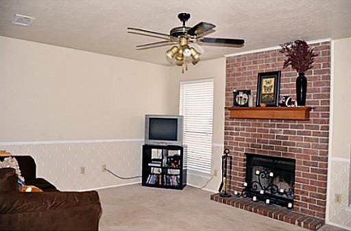 3rd image of 1904 Dartmouth St APT L2