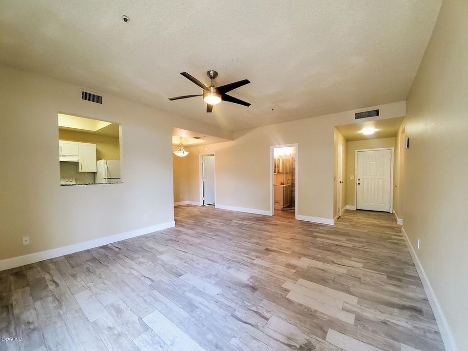 1st image of 10932 N 117th Pl
