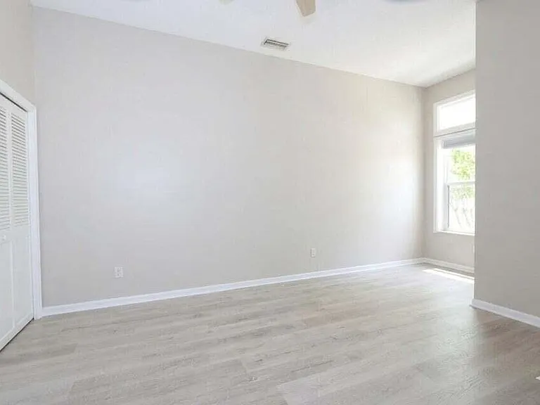 400 Seaside Ln — Photo 14