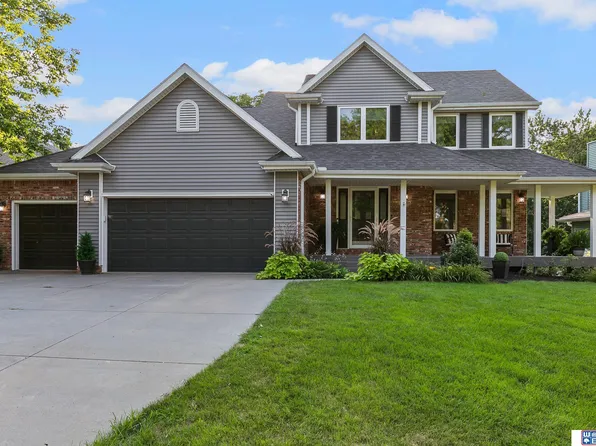 7125 Beaver Hollow Cir, Lincoln, NE 68516