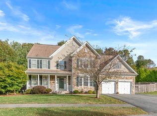 12 Shadow Hill Way, Hackettstown, NJ 07840