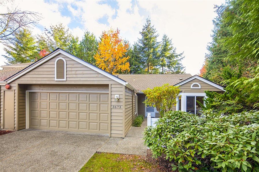 1st image of 3673 224th Pl SE