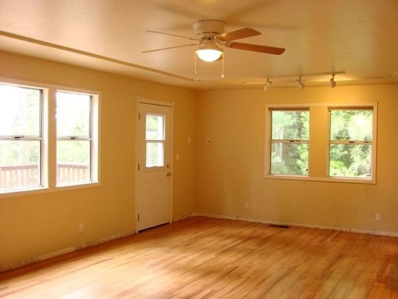 3rd image of 2663 Fairway Dr