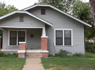 2113 Loving Ave, Fort Worth, TX 76164