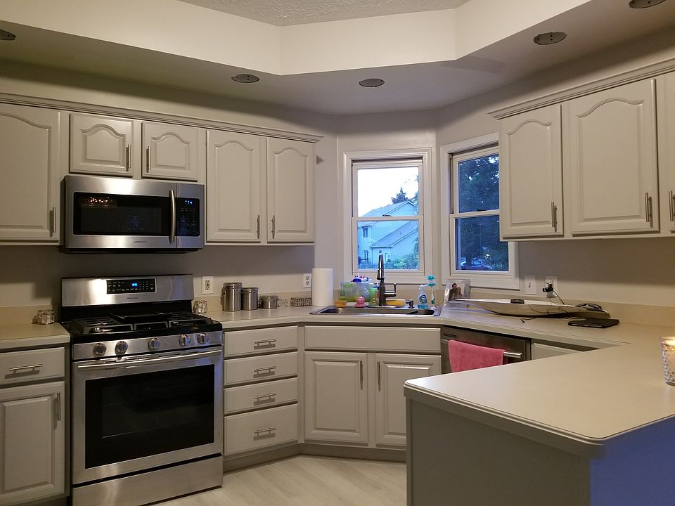 1st image of 36218 Falcon Crest Ave
