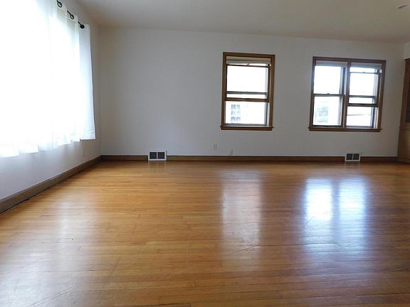3rd image of 3002 N 70th STREET #3004