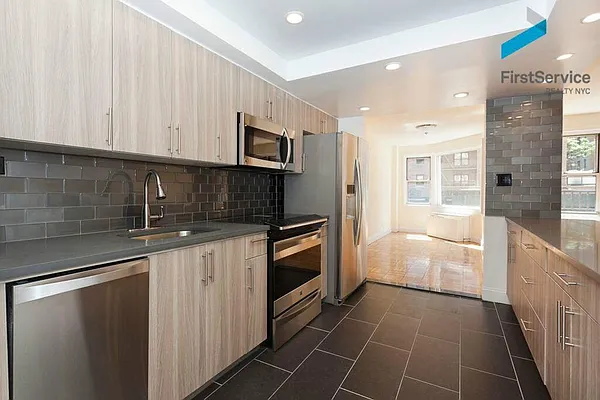 Rented by FirstService Realty (legacy) | media 31