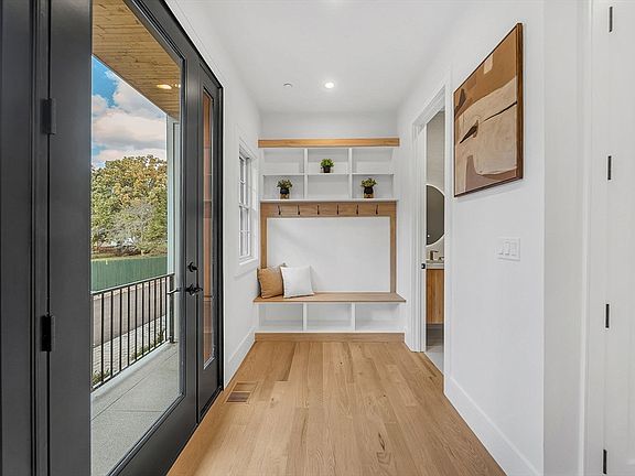4th image of 284 Nevada St #284