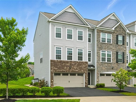 3rd image of 228 Eagle Dr