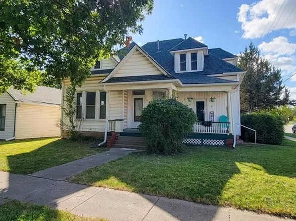 1127 Market St., 1127 Market St APT 2, Emporia, KS 66801