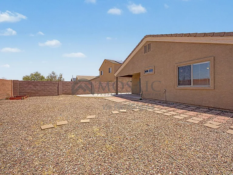 272 W Settlers Trl — Photo 27