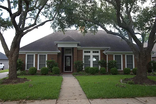 1839 Lake Winds Dr Photo 1