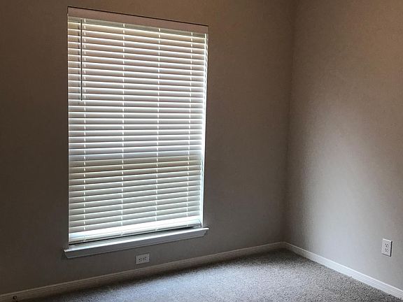 5th image of 1338 Grand Oak Trl