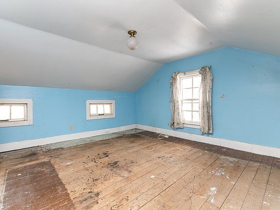 5th image of 337 N Cedar St