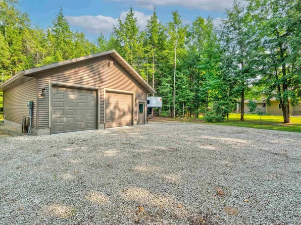 268 N County Road 441, Manistique, MI 49854