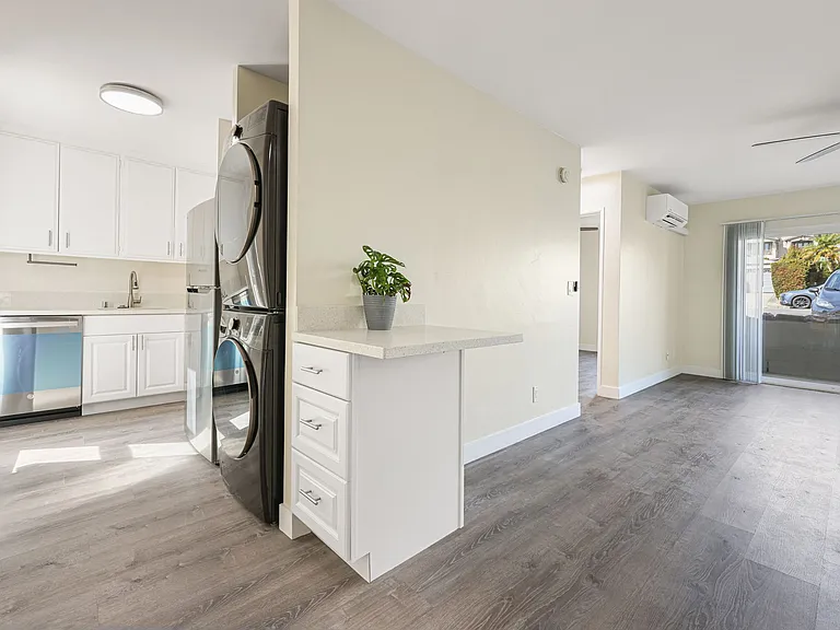 1707 Chalcedony St — Photo 22