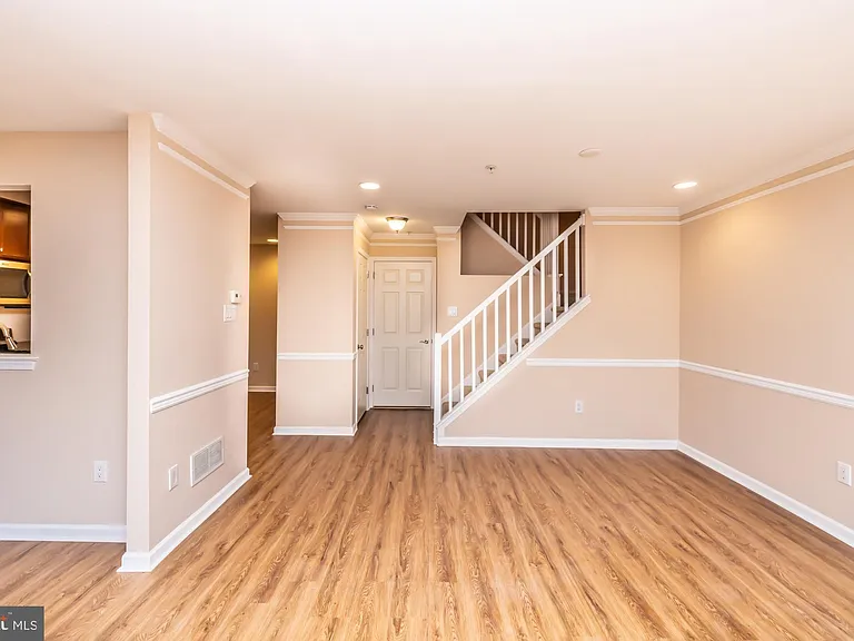 253 Flagstone Rd #7 — Photo 18