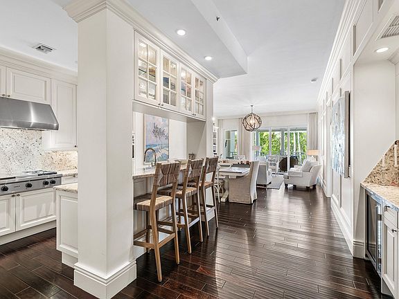 5th image of 400 S Ocean Boulevard #105