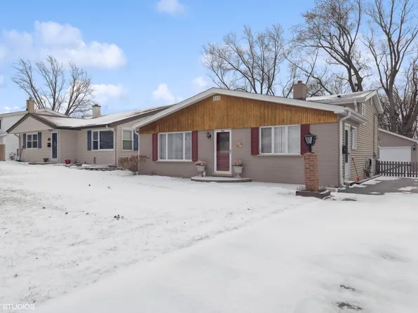 567 Coolidge Ave, Glen Ellyn, IL 60137